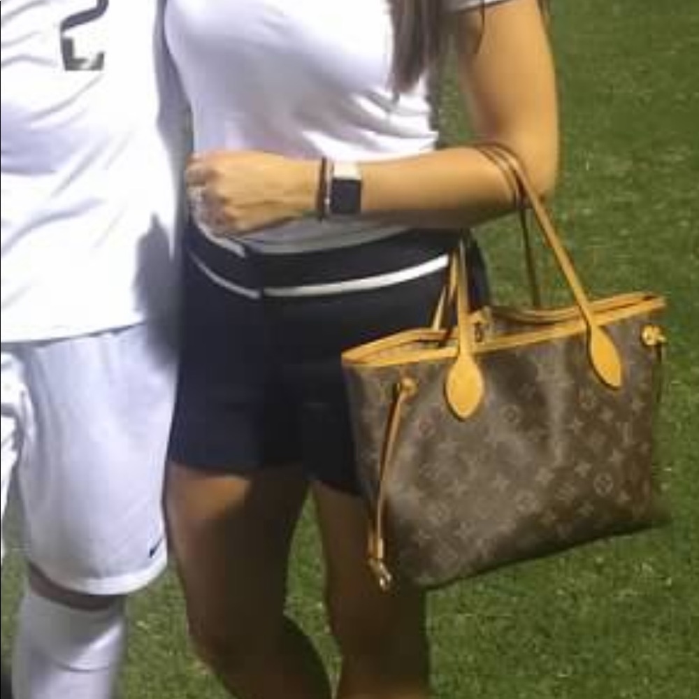 Navy and white shorts! Ann Taylor petites. - Picture 5 of 5